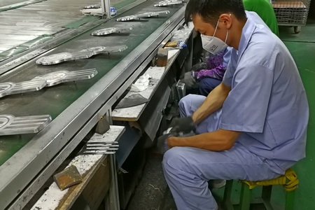 worker permore polishing job